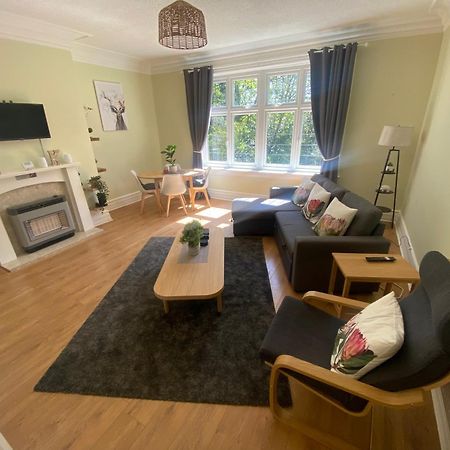 Spacious Guest Flat Near Roundhay Park Leeds  Exterior foto